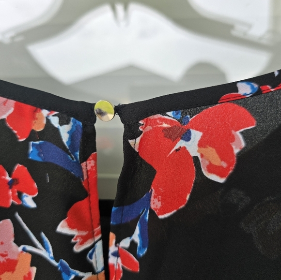 Zac & Rachel Floral Tunic Blouse 1X Plua Black Red Blue Lace Trim Flare Sleeves - Picture 12 of 15